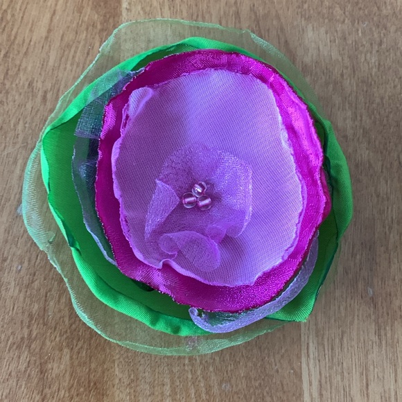 Floral Artisan Broaches - Picture 6 of 9